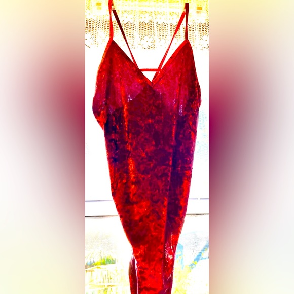 Flirtitude Burgundy Bodysuit, Size S - Picture 1 of 4